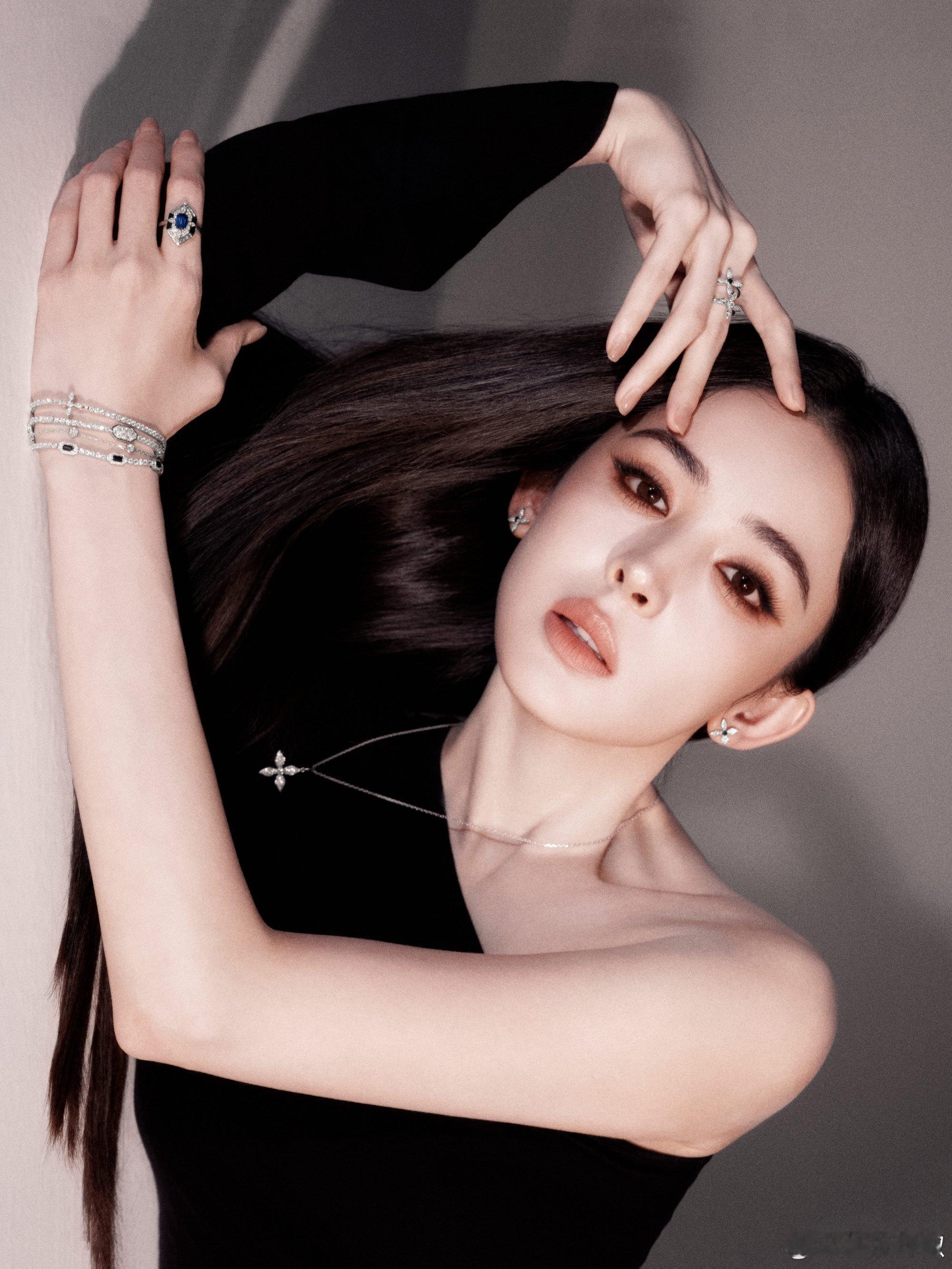 娜扎最新SMFK宣传片：自如主宰·无限未来🖤