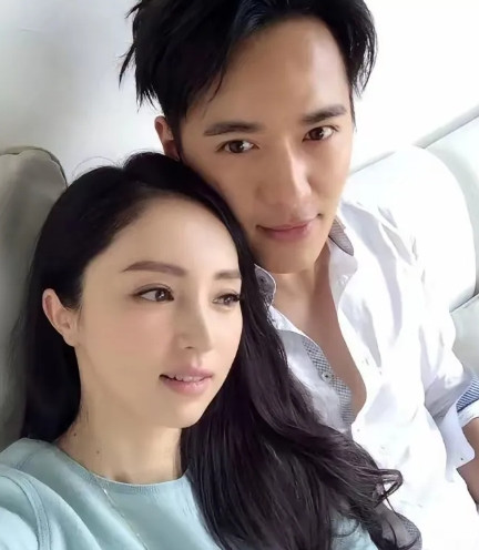 感觉董璇一直在消费高云翔，二人都离婚六年了。即使是高当年有错也应该翻篇了。不要老