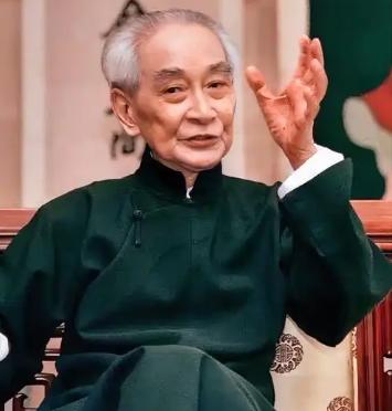 一位哲人说：“人这辈子，最大的天敌就一个字，怕。怕失败，怕丢脸，怕别人