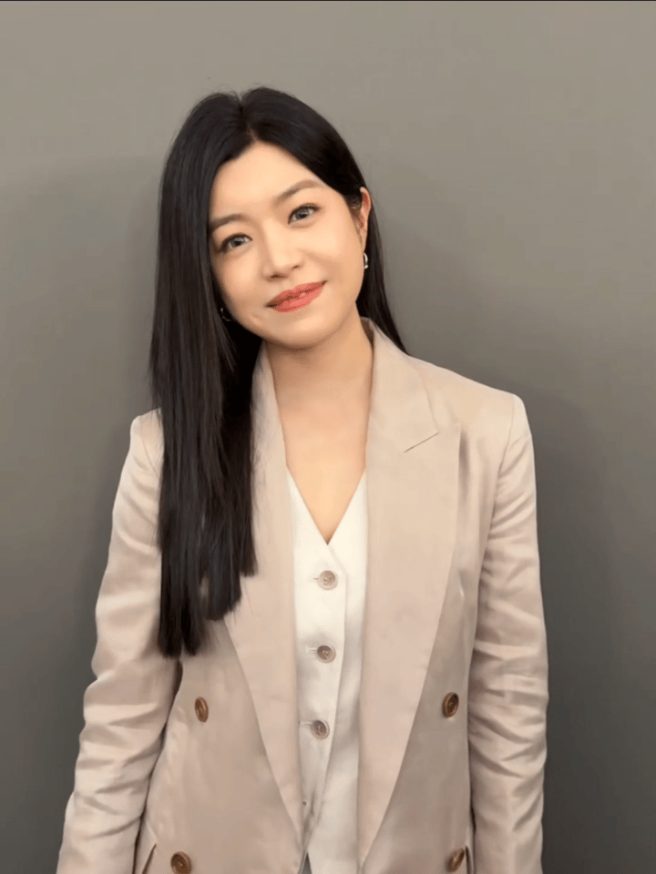 感觉离婚后的陈妍希变年轻变美了，她现在的状态真的很好啊！