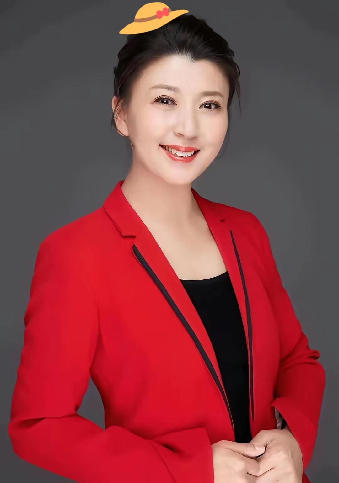 冯巩当年的调侃真不是段子，是精准预判！“没事上网啥都晒，天天自拍丑显摆”，如今看