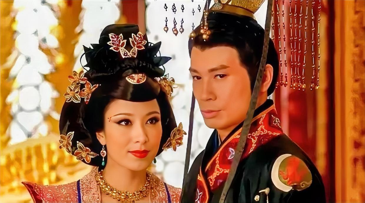 唐宪宗有一次醉酒后，见郭贵妃不在身边，便对其侍女郑氏说：“听说相士算出，你可以生