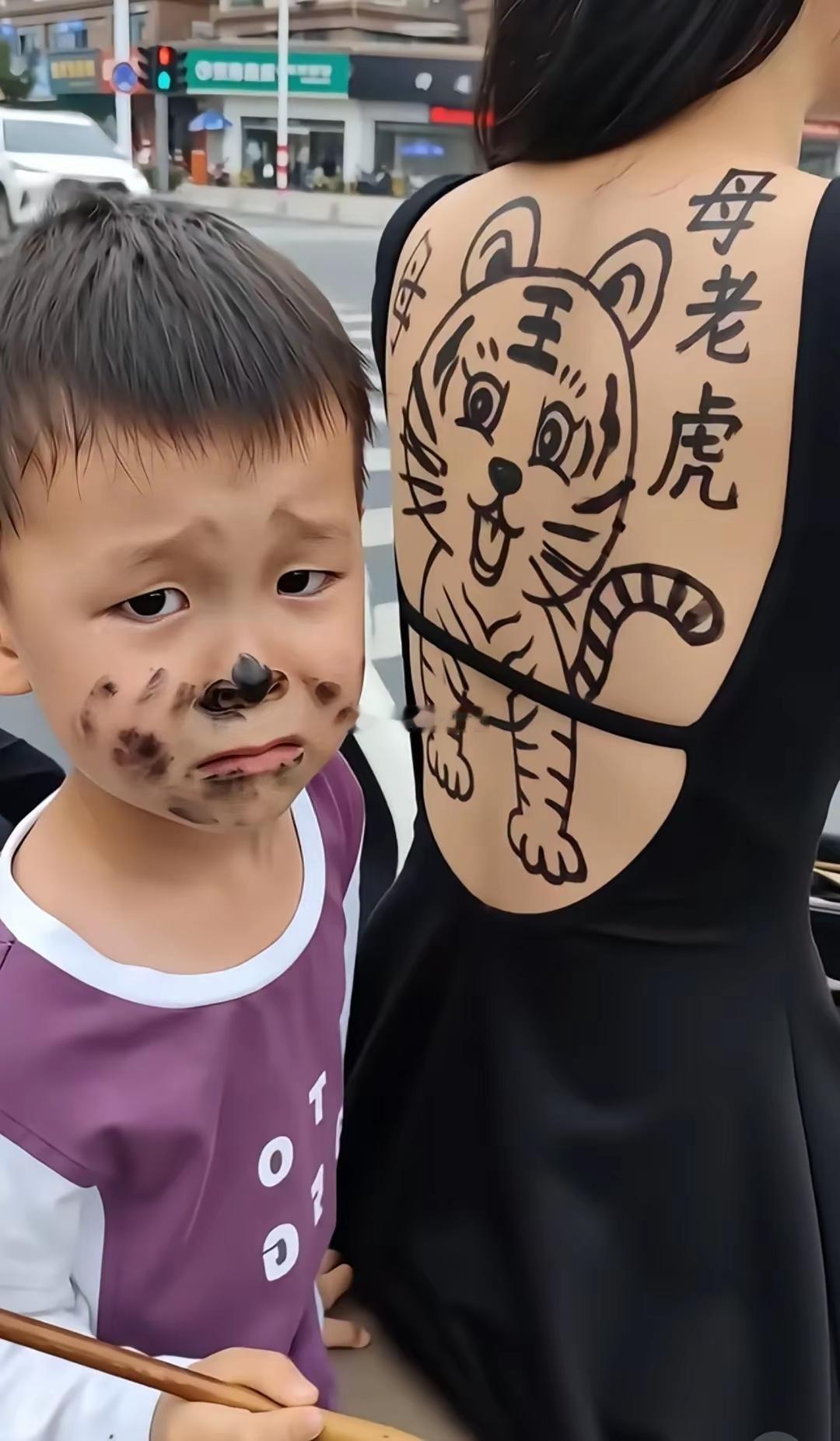 熊孩子虽然很坏，但是绘画天赋很强。