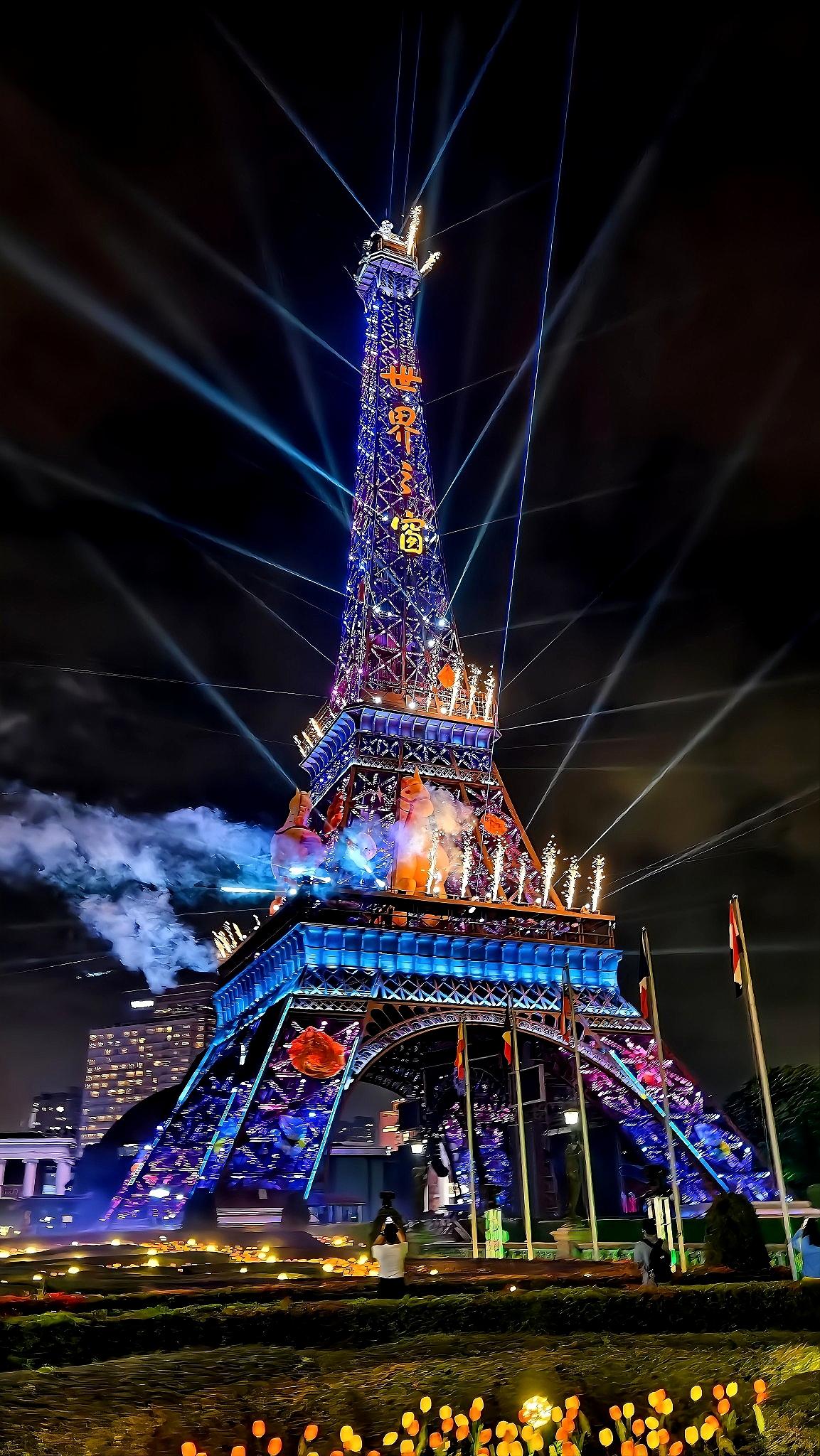 圣诞快乐夜景手机摄影深圳世界之窗