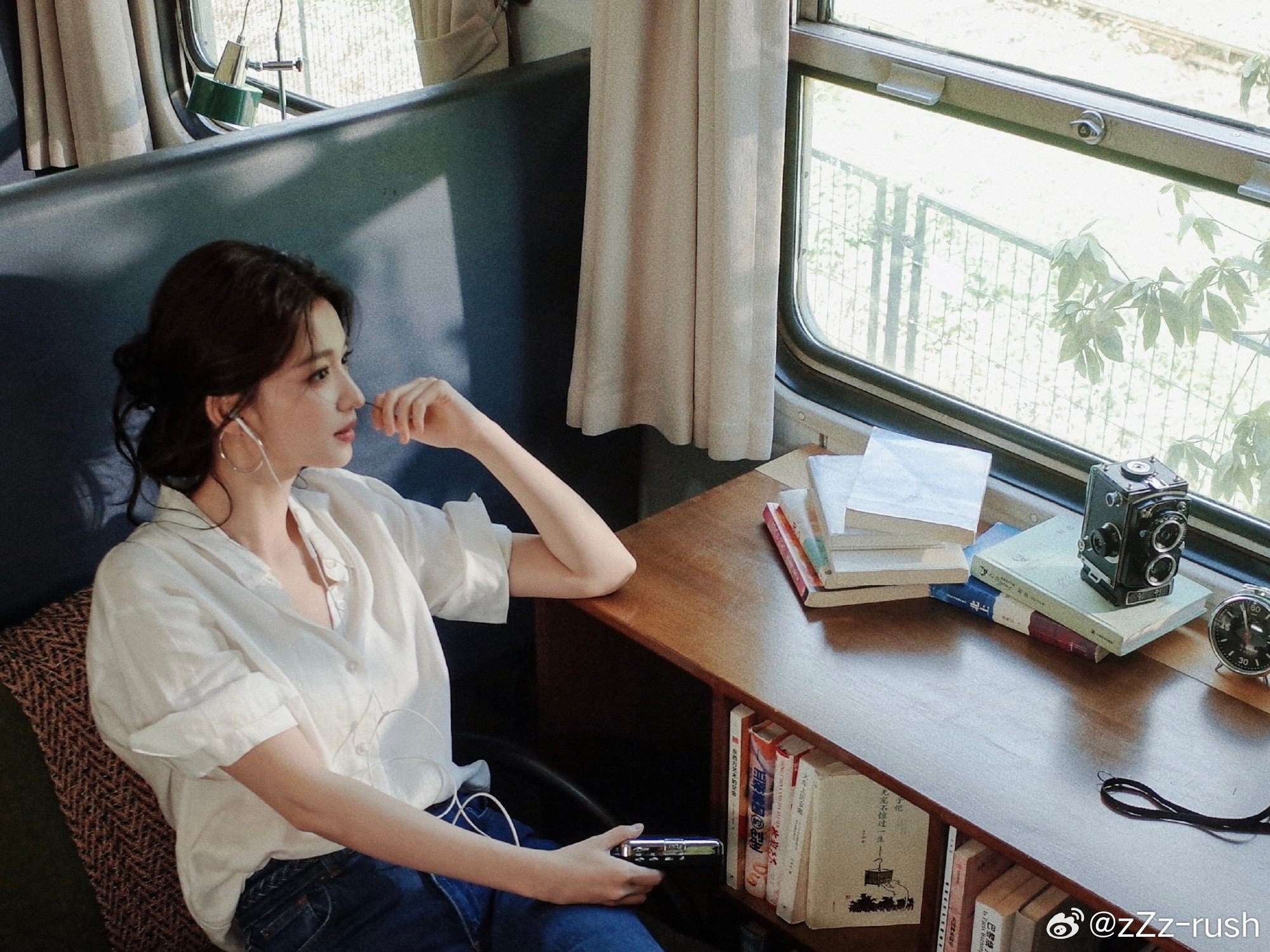 #王楚然#🚢#王楚然﻿##王楚然裟椤#从前有一只很矮的小鸭子，别人都叫它矮鸭，有一天矮鸭走着走着掉