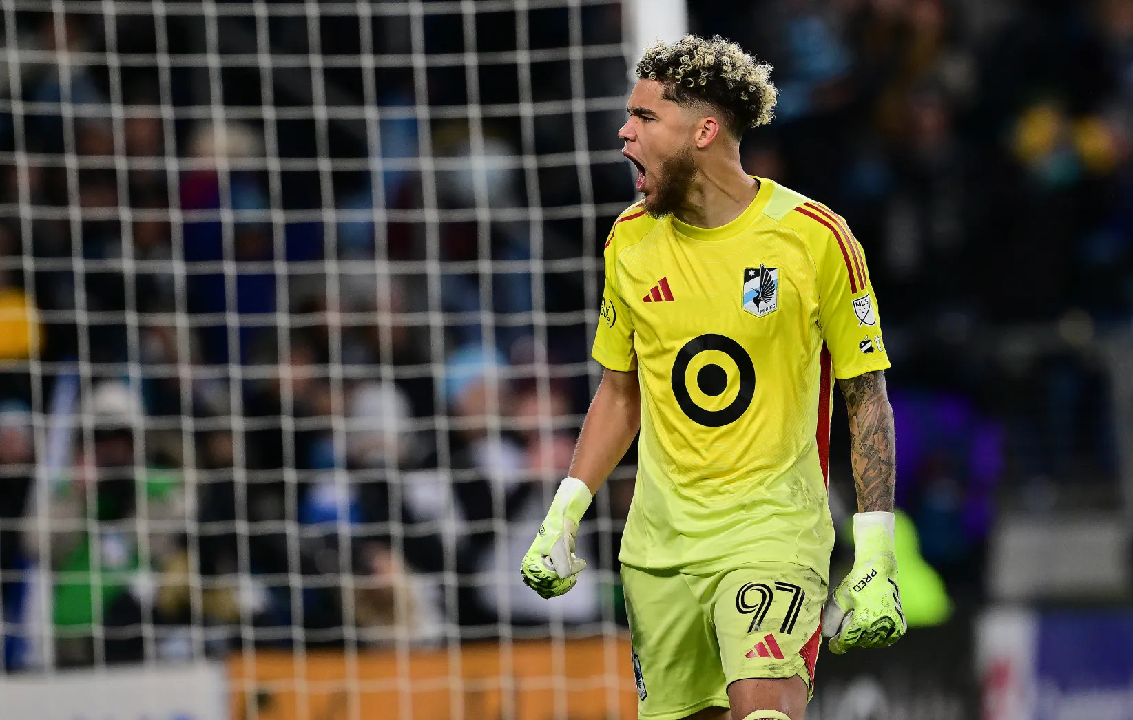 【转会动态】美职联记者TomBogert：迈阿密国际即将与加拿大门将戴恩·圣克