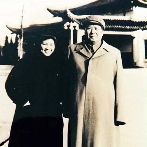她曾是毛主席最信任的女秘书，陪在主席身边17年，但谁也想不到，在伟人去世后，她却