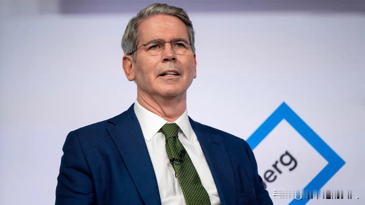 呵呵！[捂脸哭]美财长和商务部长走上了“被告”席？据悉，美最高法院马上就要审议