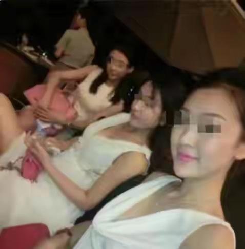 在江苏，一位名叫邱某的男子，短短半年时间内，竟然陷入了一场令人震惊的“奢靡迷局”