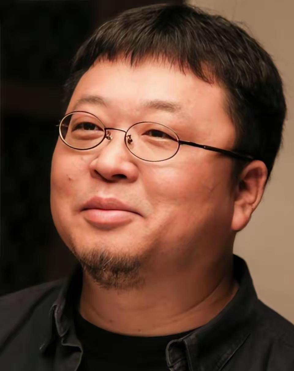 罗永浩想打瞌睡贾国龙就递枕头，现在让我们一起数数贾国龙犯了多少错误：第一条：针