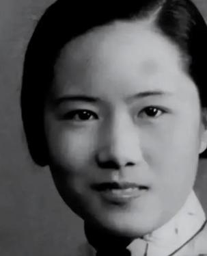 她帮助美国造出原子弹，在37年后回国，可她见到周总理后的第一句话是："我找不到父