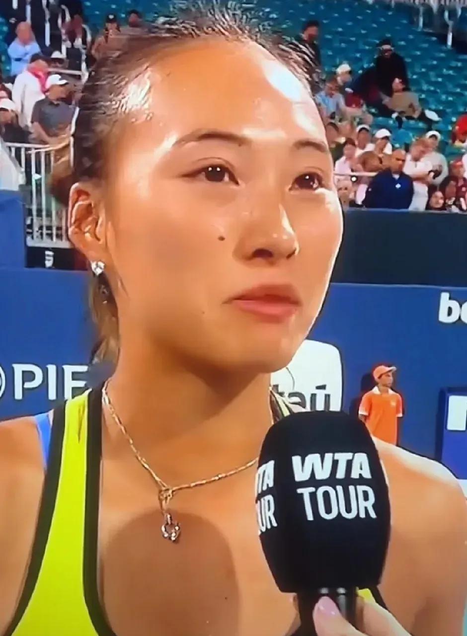 中国一姐不容置疑，郑钦文接连在迈阿密站战胜两位大满贯得主——史蒂文斯与凯斯，晋级