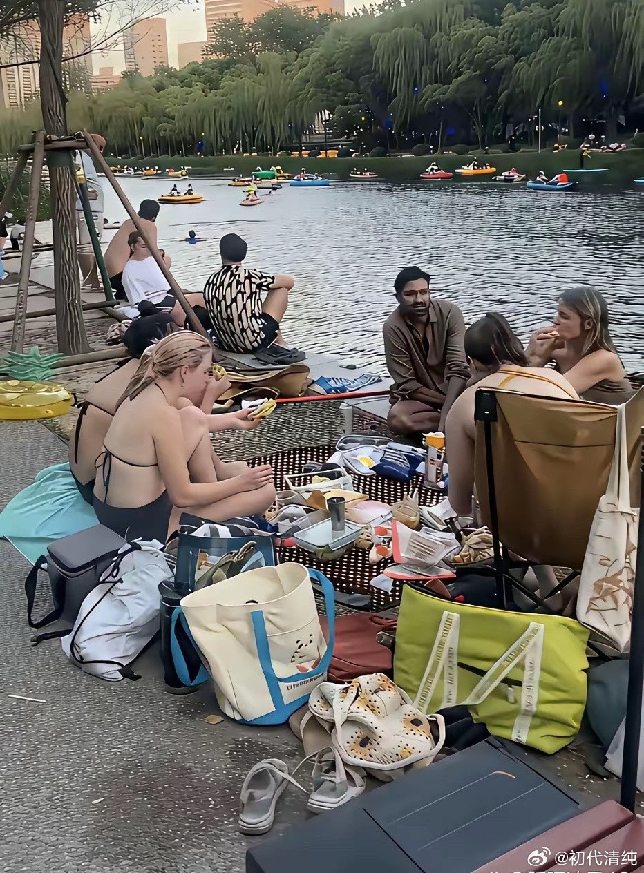 不敢想象要是国人这样，不得骂死啊￼