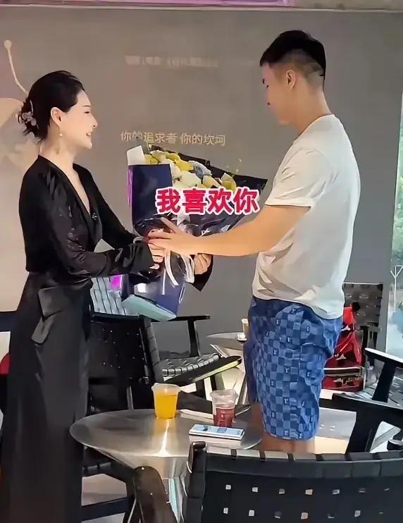 网友炸锅了！浙江，36岁女子高颜值、经济条件好，住院半个月被24岁男医生照