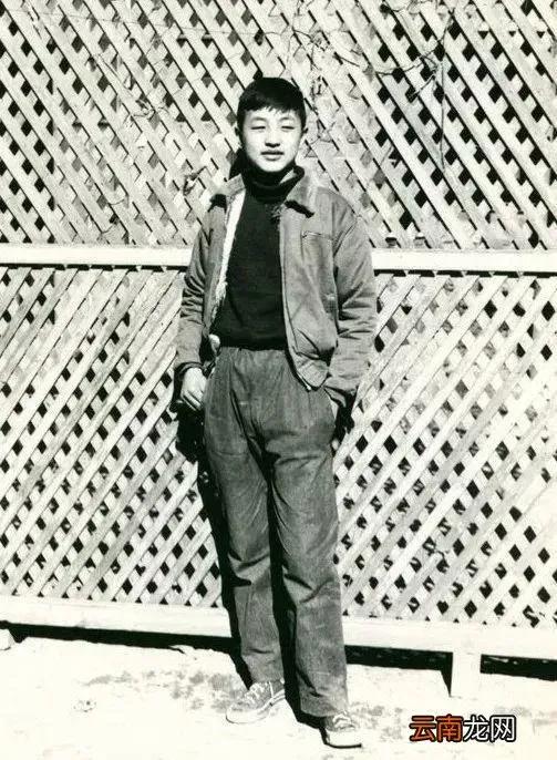最可恨的是柳传志发家后，本人从未从自已的腰包掏钱做过一点善事，这个可恶的资本家自