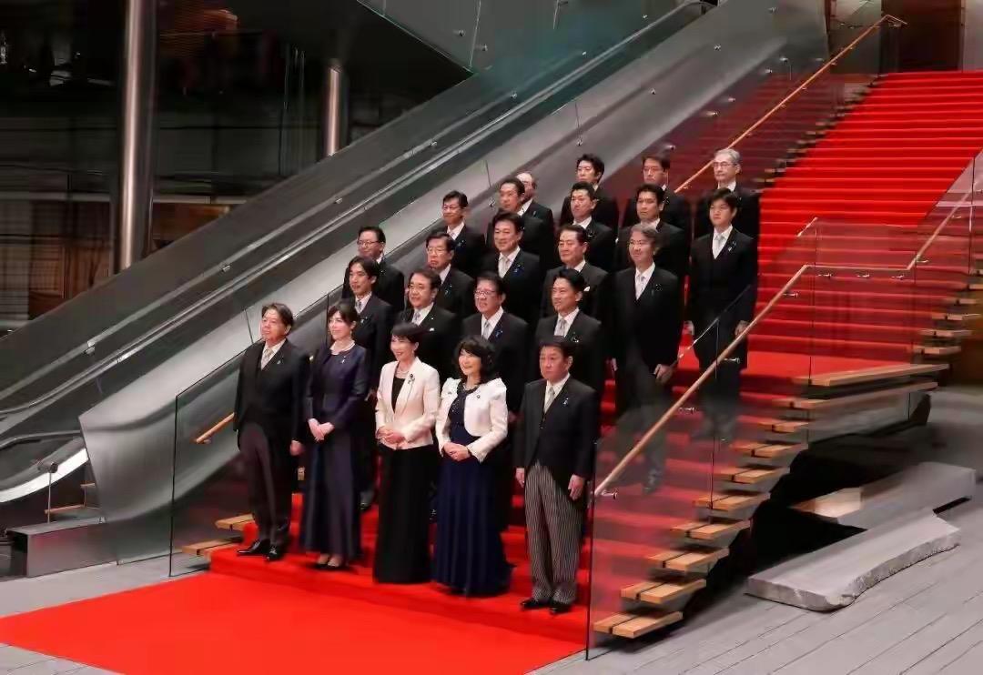 高市早苗支持率快速下滑，跌破50%！7月16日，日本时事通讯社发布最新全国民意