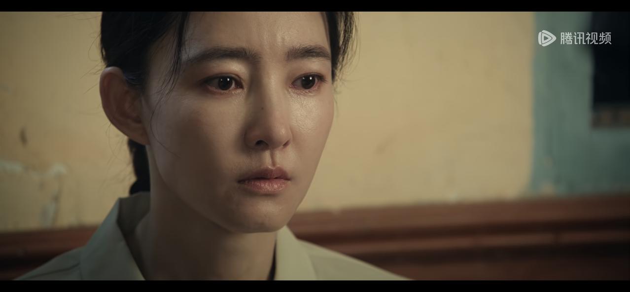 《主角》追到第8集，越看越难受，很多人都心疼小白鞋两口子，有结婚证却不能住一起，