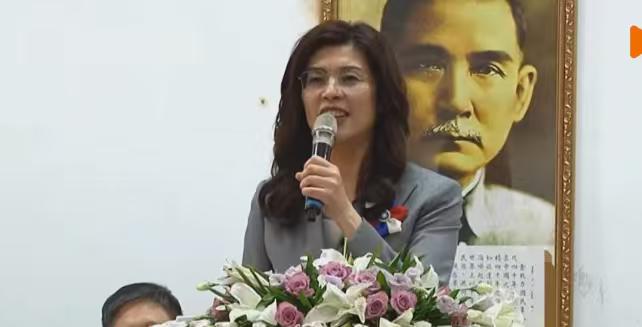国民党新竹县行动中常会，一人没有出席，将郑丽文一军？日前，国民党在新竹县召开