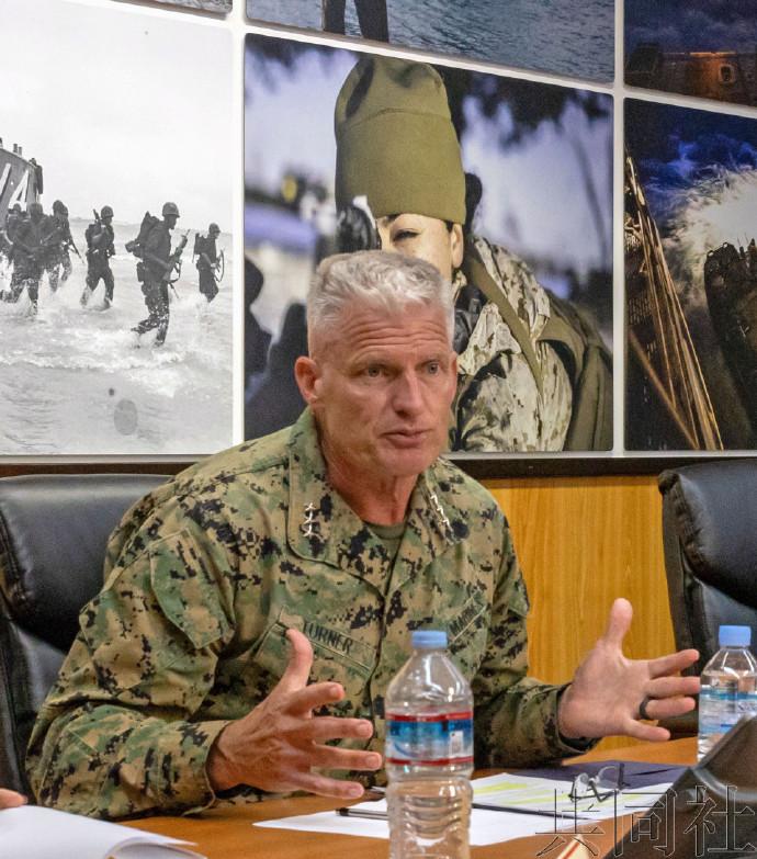 当地时间12月9日，驻日的美国海军陆战队司令声称，“歼-15雷达照射F-15J战