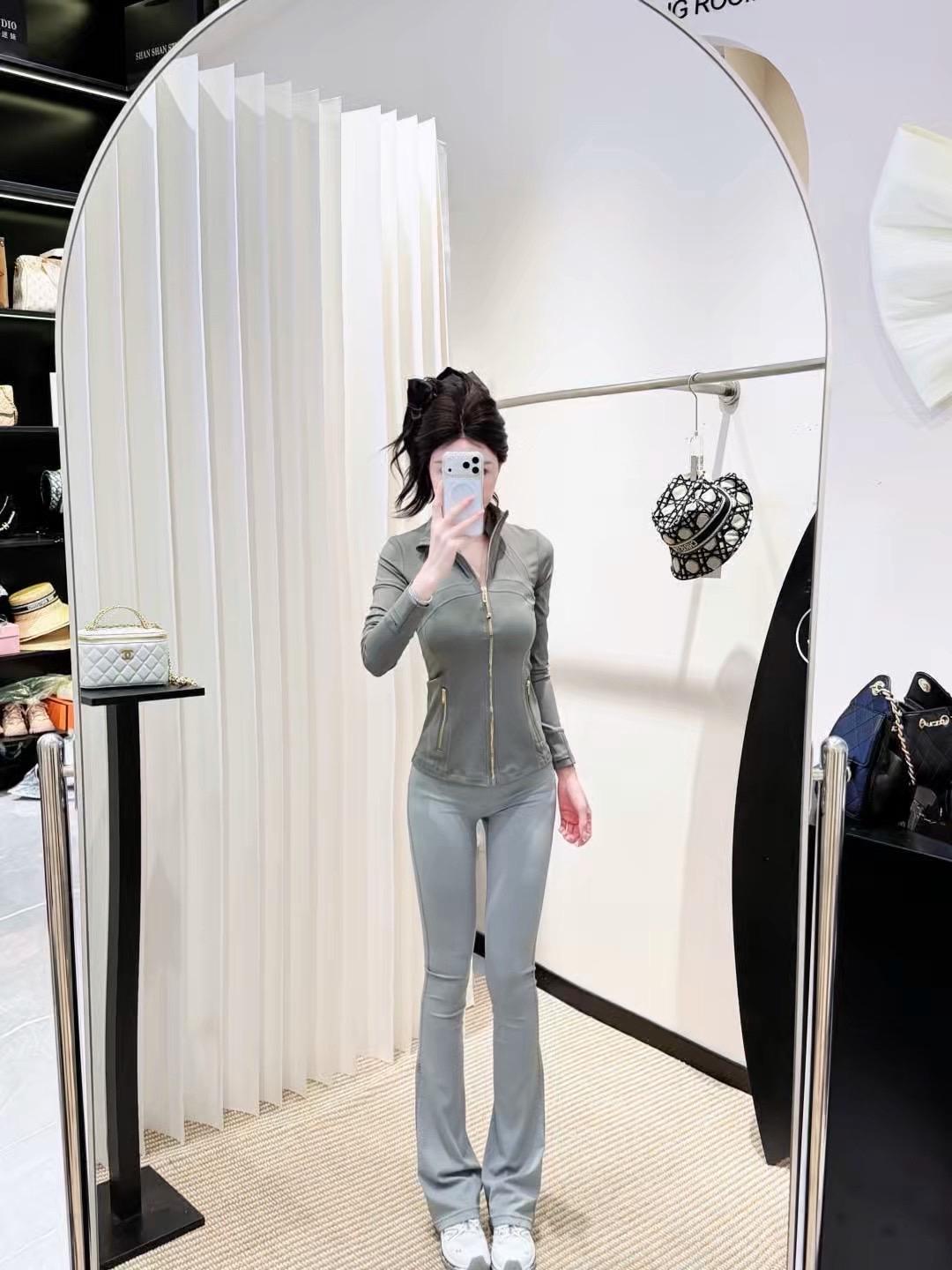 瑜伽服。鼠尾草绿色 好显白