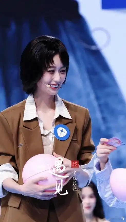 红果短剧生图一出全翻车！演员没了美颜直接“见光死”，遍地普男普女，太真实了！