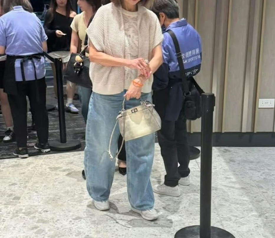 老公带着新欢满世界秀恩爱，亲妈却跑去听汪苏泷演唱会？这心是真大，还是底气太足？说的就是豪门千金林恬儿