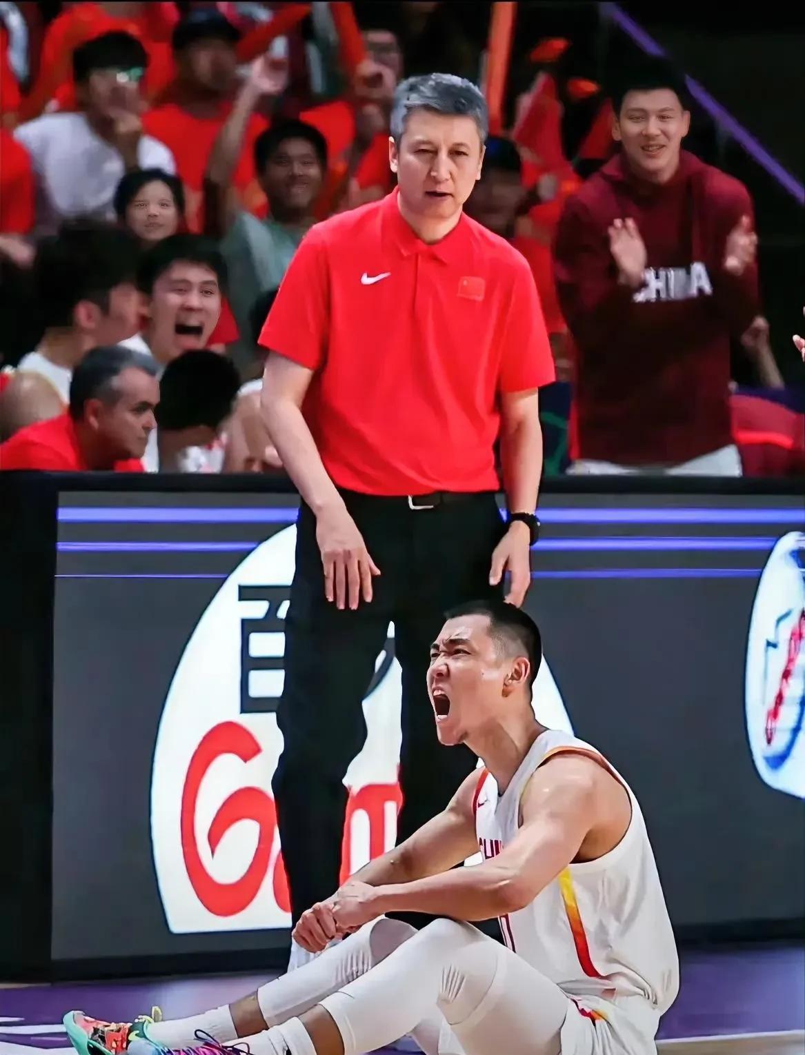 终于破案了郭士强能带上高诗岩不是因为两人关系好，而是因为高诗岩的防守强度和