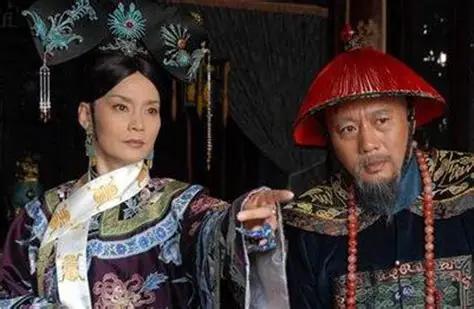 光绪年间有副对联特别损人——"宰相合肥天下瘦，司农常熟世间荒。"上联骂的是合肥人