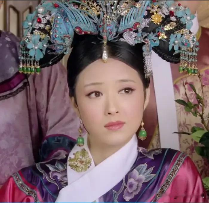 华妃要是不发放，甄嬛根本活不过3集！华妃是甄嬛传，里面一手好牌，打得稀巴烂的人