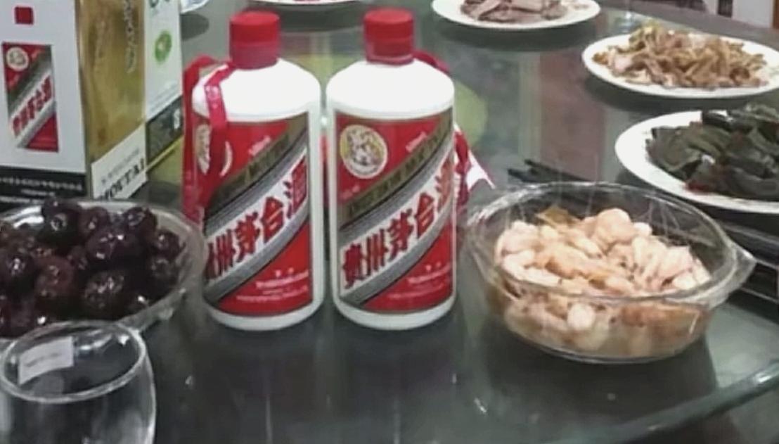 婚姻一定要门当户对！“门当”是指的经济条件和社会层次，“户对”是指的家风和教养
