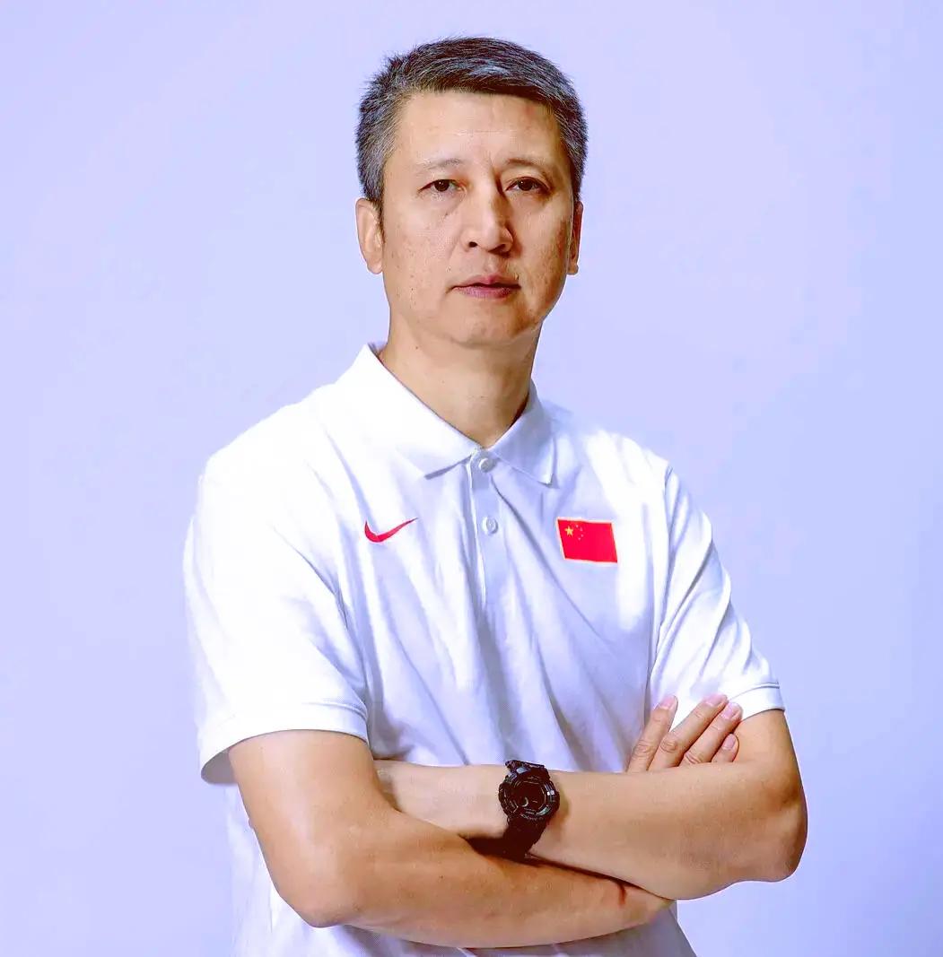 韩国客场：郭士强必须有3个“断舍离”把周琦断舍离：谁要周琦谁拿去，还给四