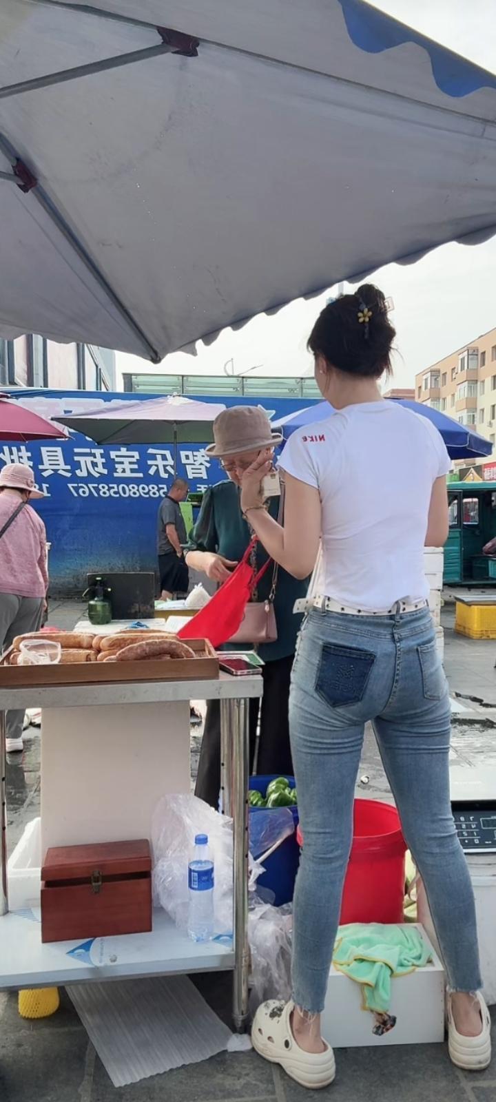 夏日生活打卡季 曾经以为离别只是暂时分开，后来才明白，很多转身就是一生。我们止于