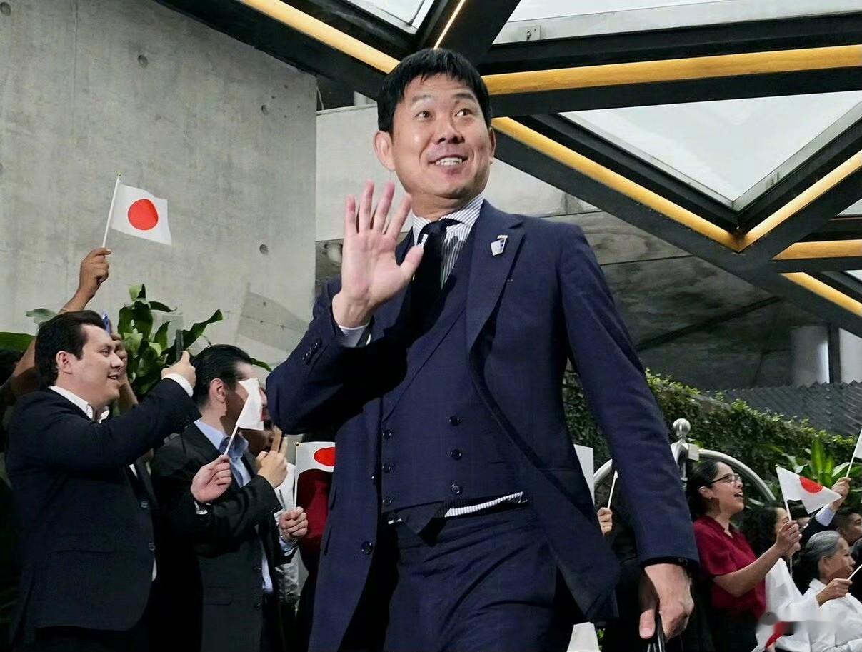 太震惊了！日本队叫嚣要拿下世界杯冠军！刚刚，多家当地媒体发布快讯称，已经启程前往
