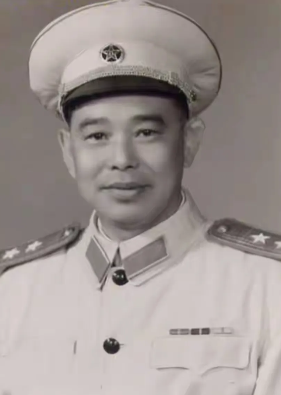 廖汉生晚年，回忆起自己在南京军区时的搭档丁盛，不无惋惜之情，仍然称对方为“丁司令