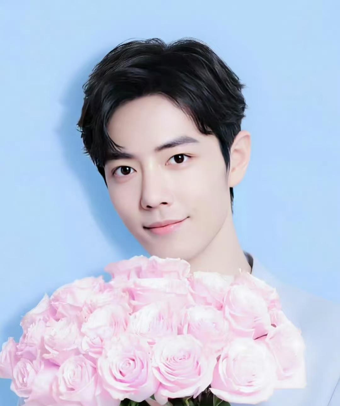 别再聊肖战的演技了。行业内部，评价体系已经变了。制片人会议上，他的角色被直接