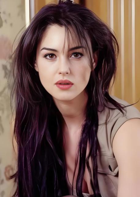 意大利美女远嫁河南14年，拒改儿子中国籍！老公怒怼：高考独木桥你懂不懂？她的回答