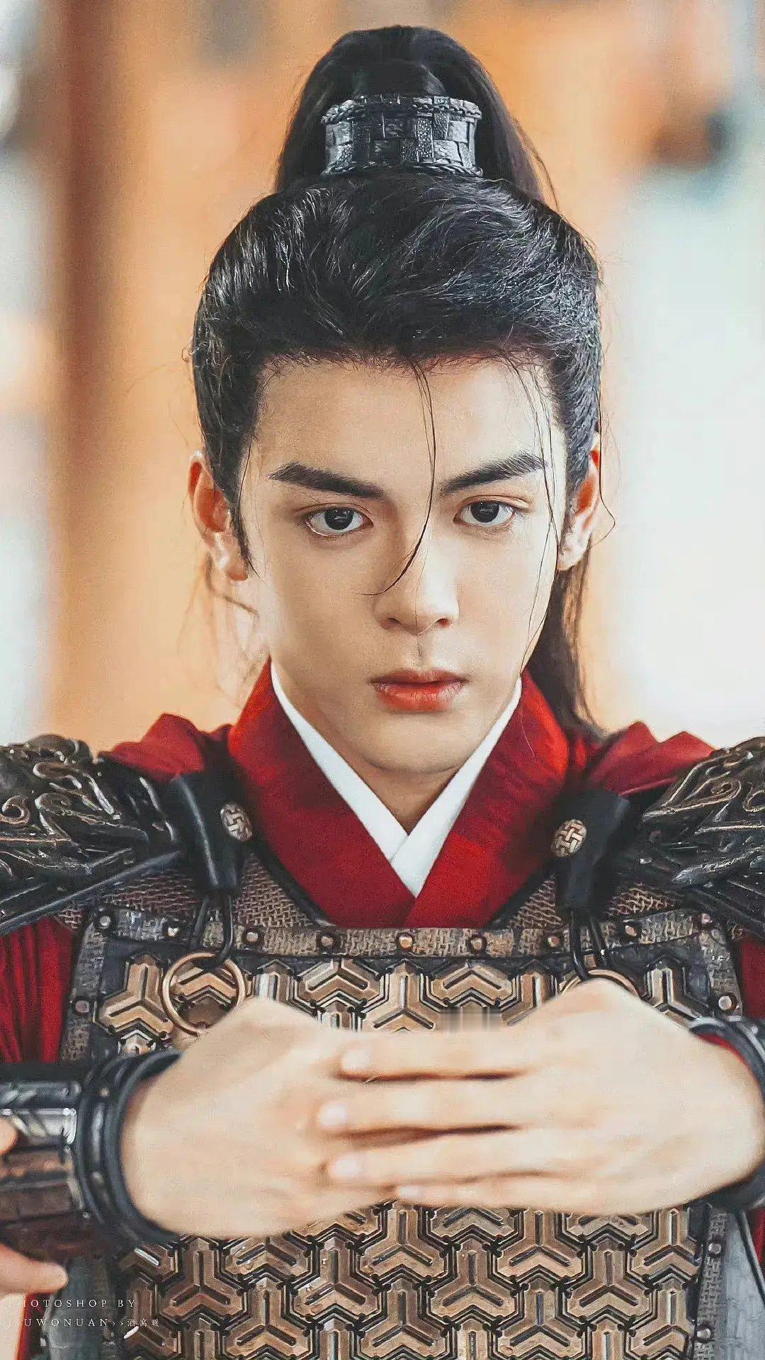 明星外形上的缺点，哪个一个毁所有？大眼？鼻子？嘴？