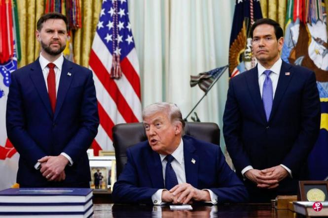 不想访华了？特朗普铤而走险，制裁中国炼油厂！4月24日，国际能源市场和中美经