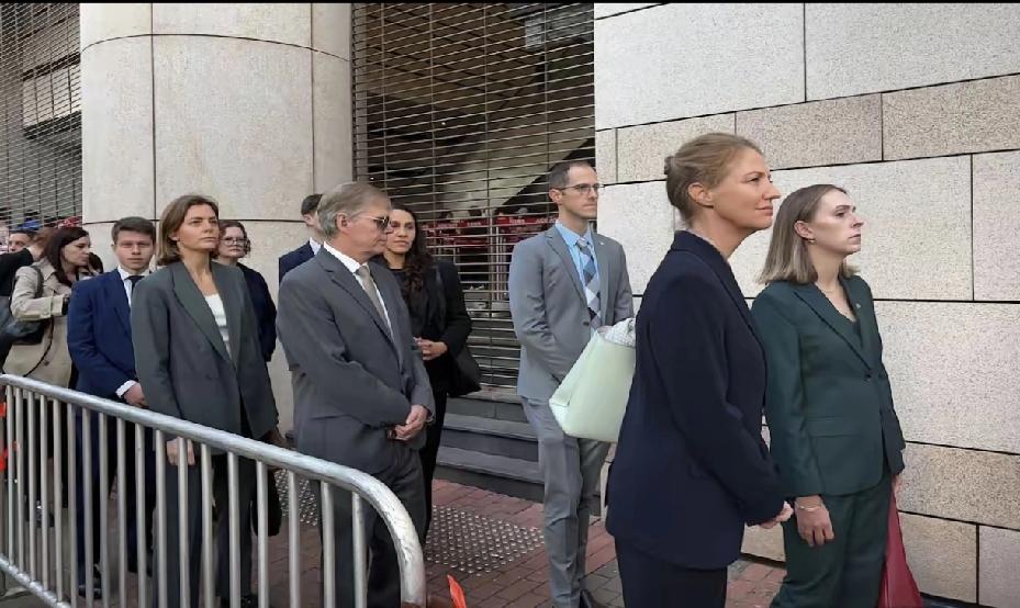 黎智英案判决背后：多国领事扎堆旁听，遮不住勾结外国乱港的罪证12月15日黎