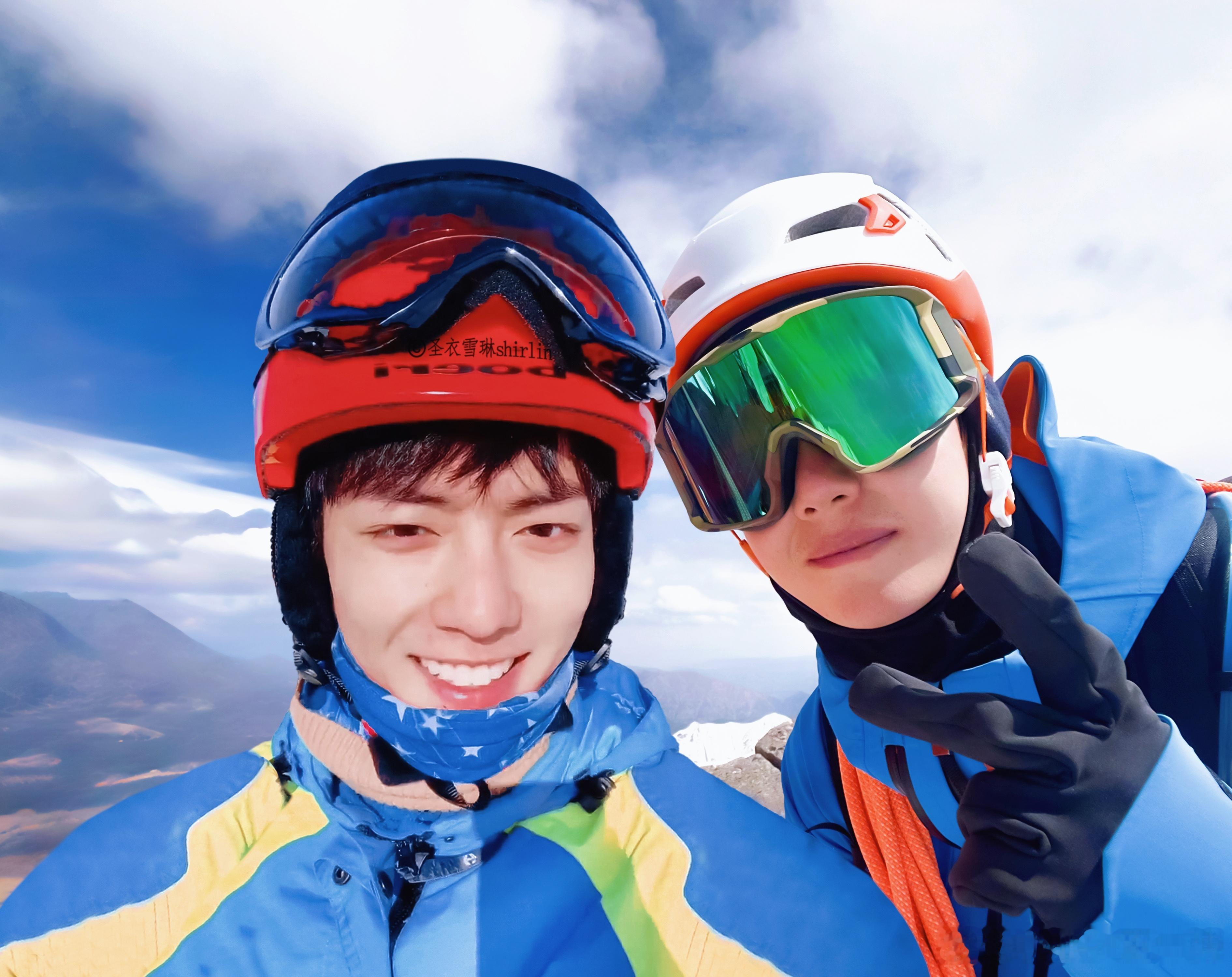 博君一肖重温探索新境第一季合照💛💚❤️.（二）雪山篇海岛篇