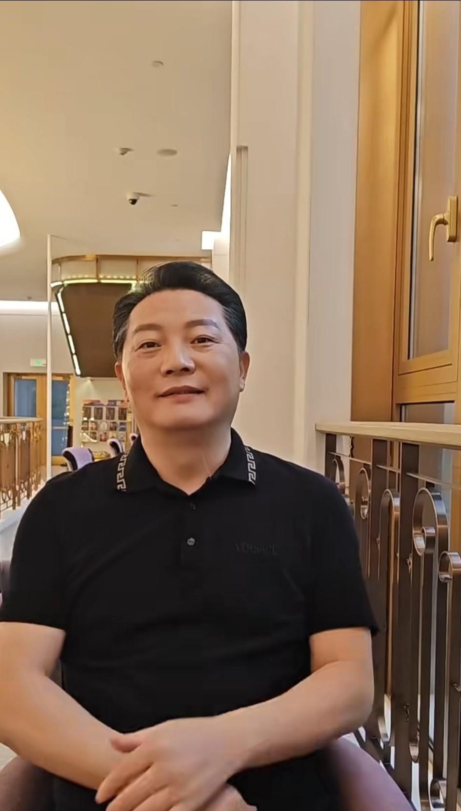 好久不见，钱程!他九十年代饰演的大方一直停留在现在的模样，他一表人才可惜没有做一