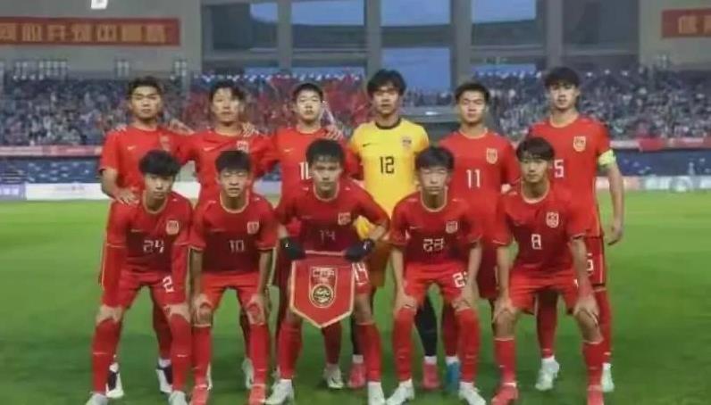 砍瓜切菜，中国国少队基本锁定了明年U17亚少赛的正赛名额！8月7日，U17亚少赛