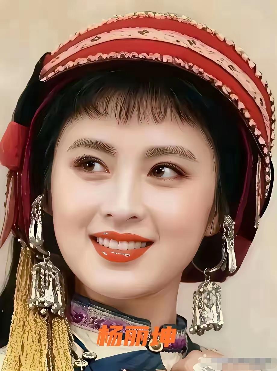 翻完这18位风华绝代的老牌美女，没想到最后打动我的居然是巩俐。从前还不懂她的美，