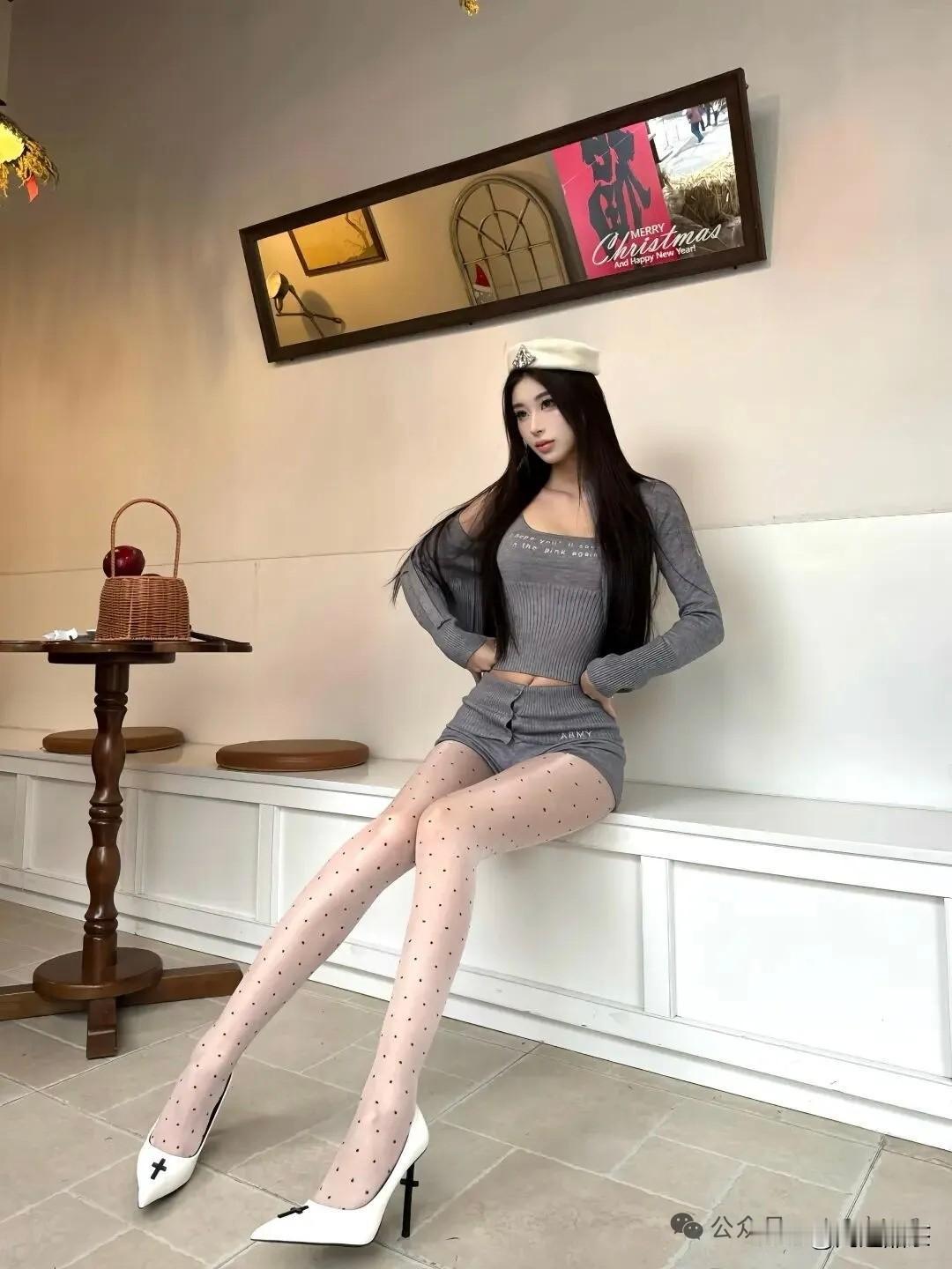 性感丝袜，性感身姿。