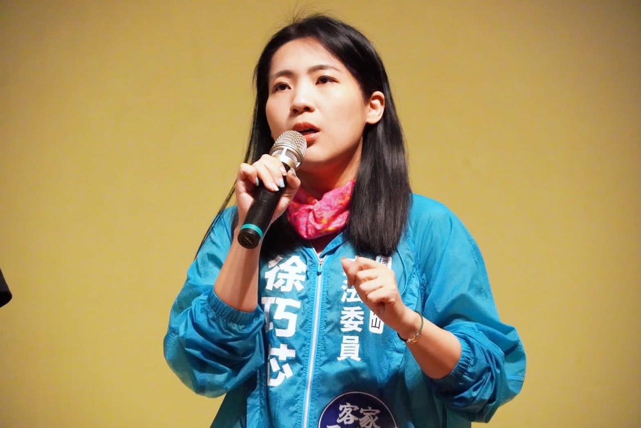 国民党立委徐巧芯今（11日）在脸书发文表示，这次全台的议员选举，有很多年轻人，我