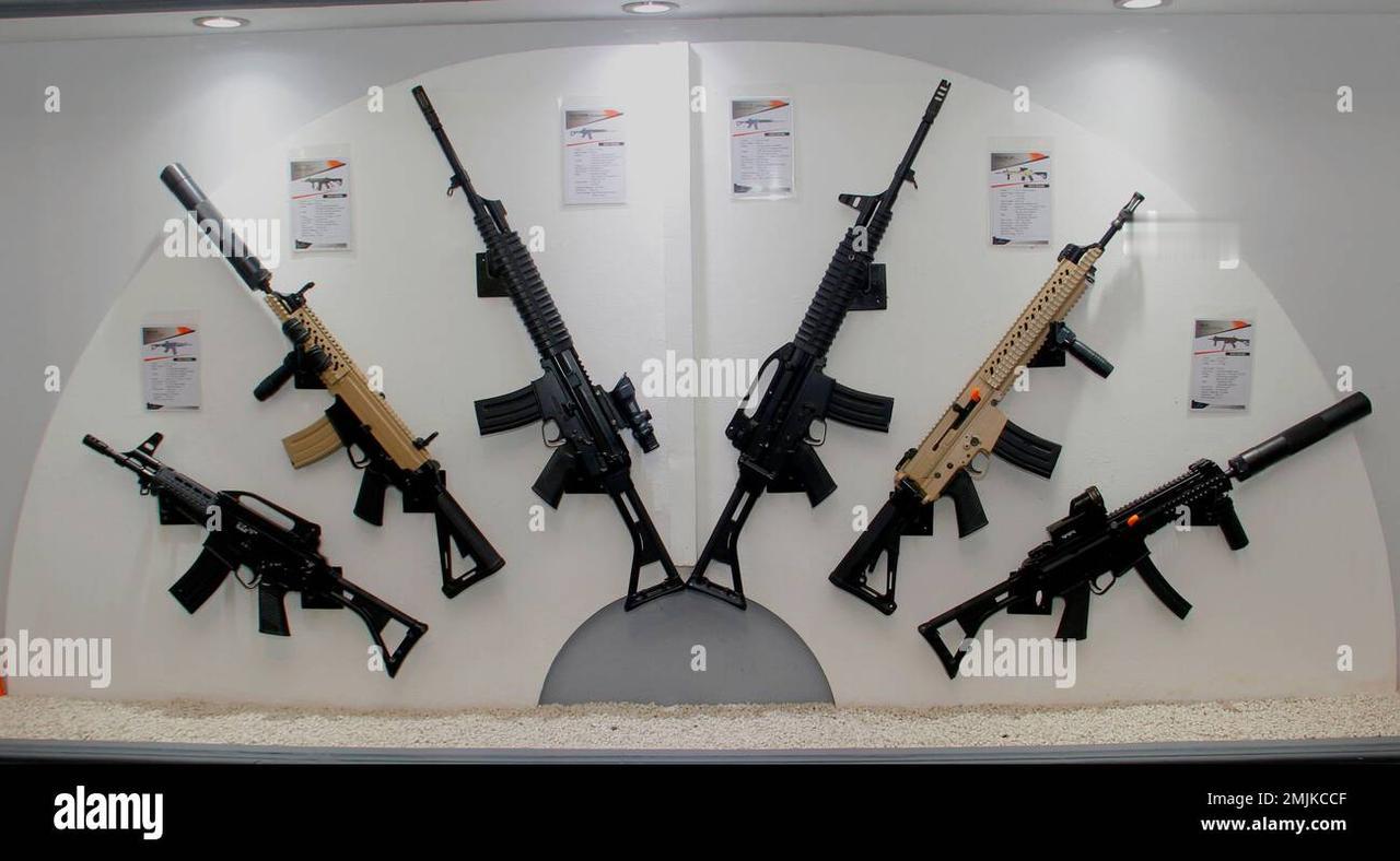 印尼作为穆斯林大国，在穆斯林世界里也算是军事工业强国，能够生产各种枪支弹药，装甲