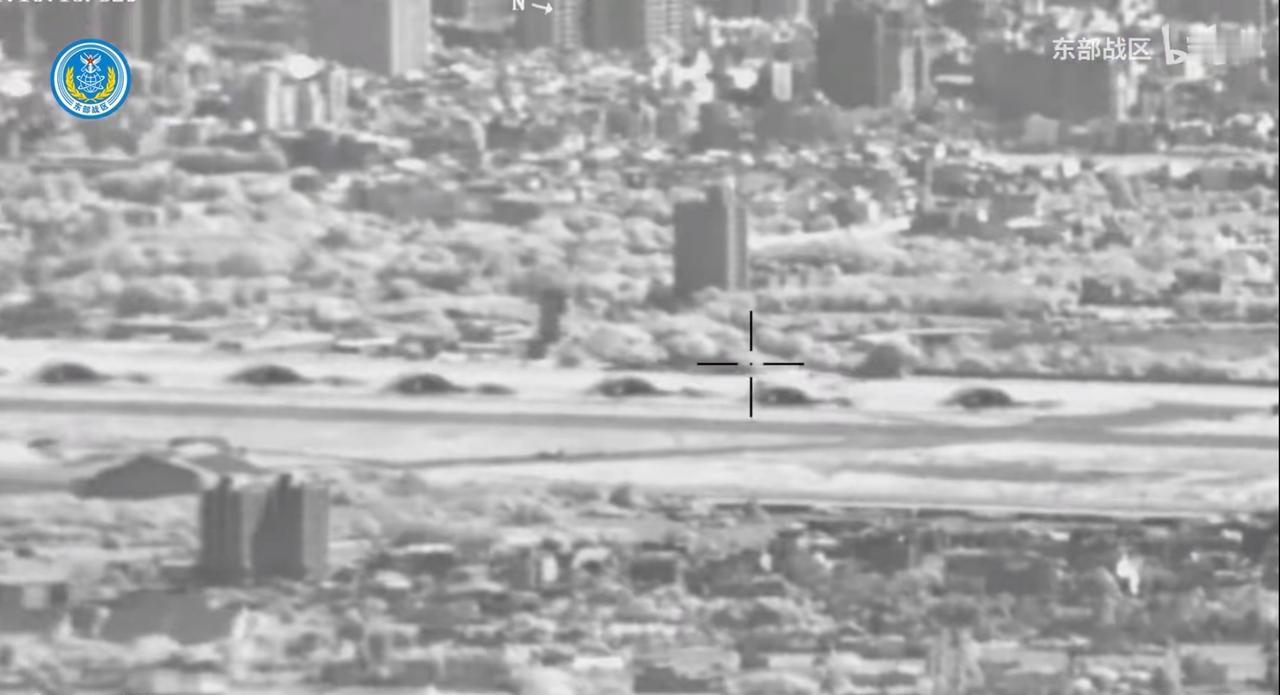 比拍摄台北101大厦还猛，东部战区直接公布台空军基地航拍图！这次又是无人机拍