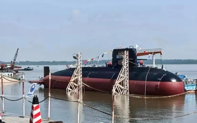 印度海军从海上方向袭击了巴基斯坦最大的城市卡拉奇，海军已开始对巴基斯坦境内进行军