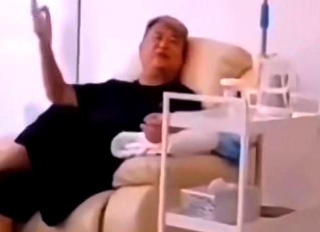 别再盯着74岁陈百祥的干细胞了，真正的顶级抗衰，根本不靠针，也不靠换血。很多人