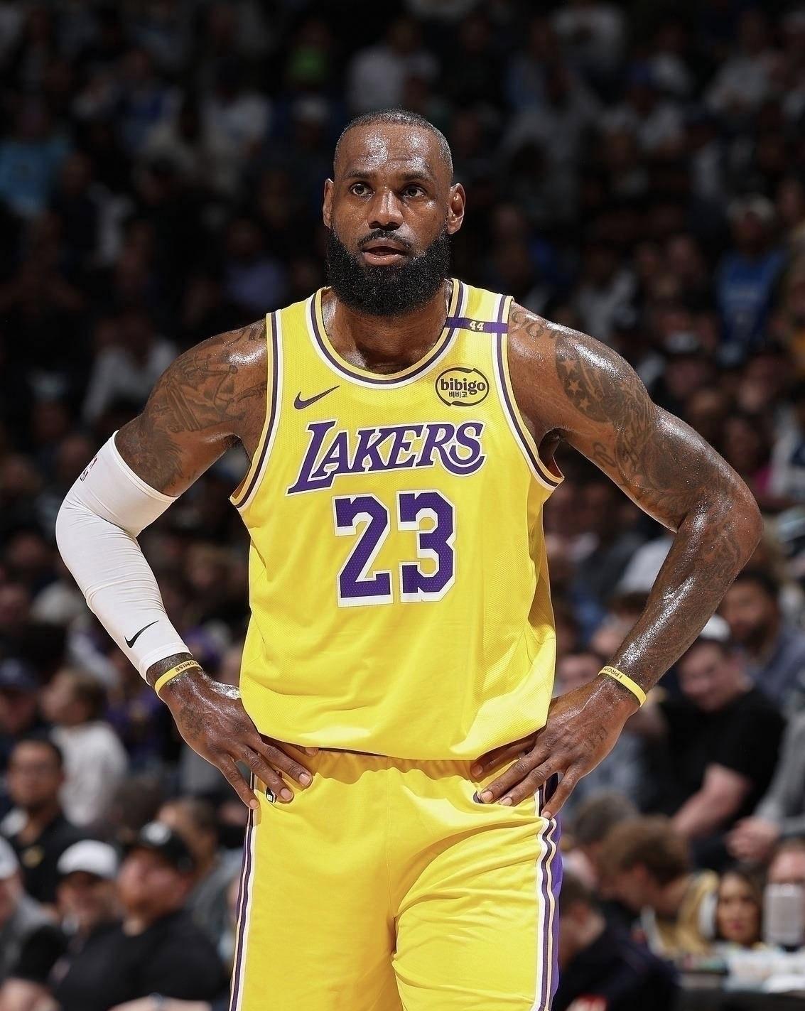 詹姆斯目前常规赛生涯数据历史排名！妥妥的历史第一人了吧？总得分42370分